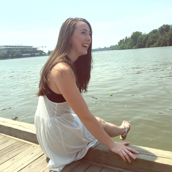 Meet your Posher, Sarah - Picture 1 of 1